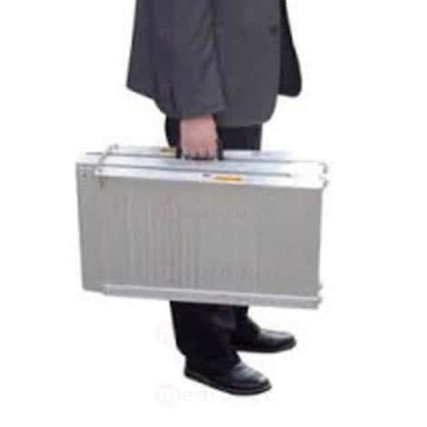 Rampe d acces pliable en aluminium 122x74 cm M04