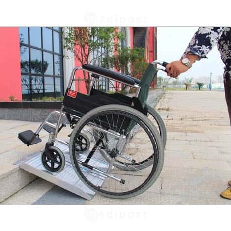 Rampe d'accès pliable en aluminium 61 x 74 cm